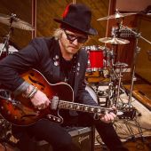 Slash velvet_revolver matt_sorum sorum 2013 (7)